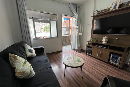 Sala de casa para alugar com 2 quartos, 70m² em Jardim de Ala, Juiz de Fora