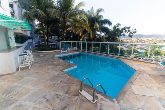 Área comum de apartamento para alugar com 1 quarto, 45m² em Camboinhas, Niterói