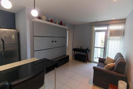 Apartamento para alugar com 1 quarto, 45m² em Camboinhas, Niterói
