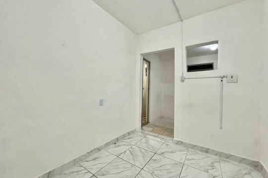 Quarto de casa para alugar com 1 quarto, 40m² em Vila Santa Catarina, São Paulo