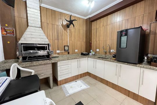 Quintal/Churrasqueira de casa à venda com 4 quartos, 124m² em Jardim Alvorada (zona Oeste), São Paulo