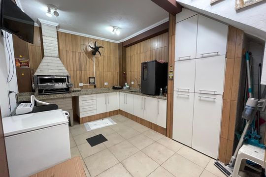 Quintal/Churrasqueira de casa à venda com 4 quartos, 124m² em Jardim Alvorada (zona Oeste), São Paulo