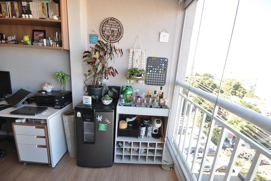 Sacada da Sala de apartamento à venda com 2 quartos, 63m² em Vila Leonor, São Paulo