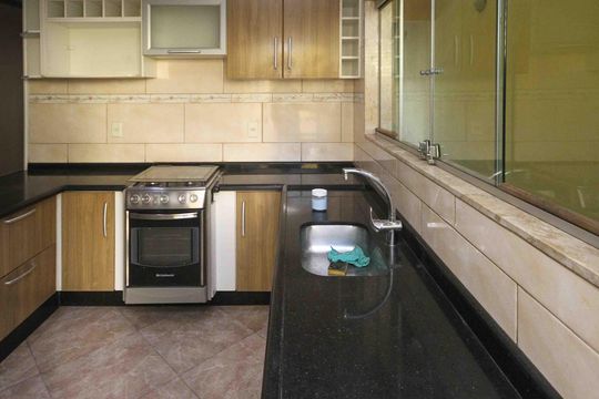 Cozinha de casa para alugar com 2 quartos, 240m² em Vila Divina Pastora, São Paulo
