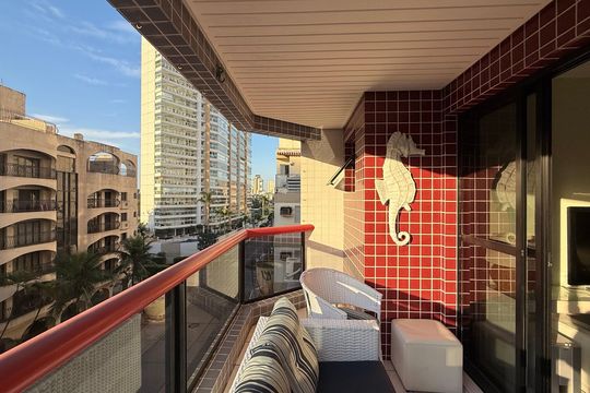 Varanda de apartamento para alugar com 2 quartos, 75m² em Jardim Santa Genoveva, Guarujá