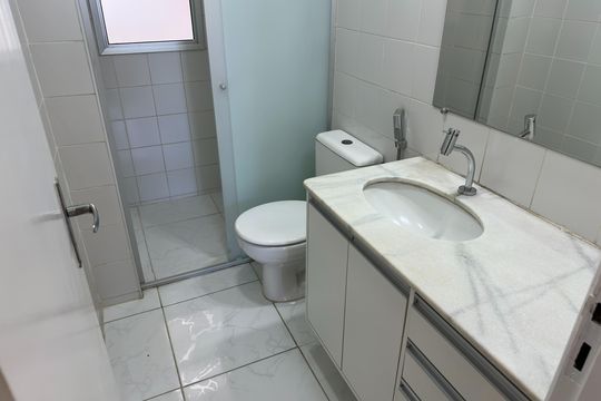 Banheiro Corredor de apartamento para alugar com 3 quartos, 72m² em Jardim Veneza, São José dos Campos