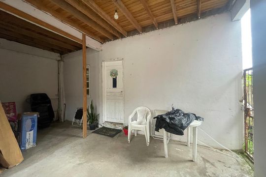 Área externa de casa à venda com 3 quartos, 185m² em Canudos, Novo Hamburgo