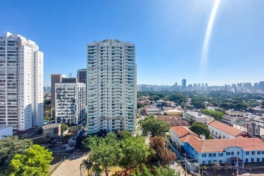 Vista de apartamento à venda com 1 quarto, 45m² em Santo Amaro, São Paulo