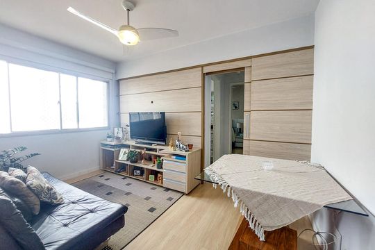Apartamento à venda com 1 quarto, 45m² em Santo Amaro, São Paulo