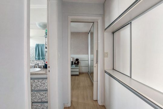 Banheiro Corredor de apartamento à venda com 1 quarto, 45m² em Santo Amaro, São Paulo