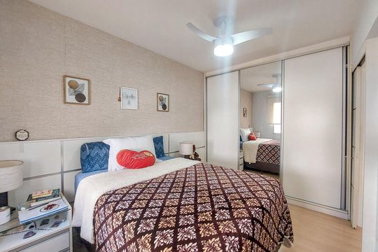 Quarto de apartamento à venda com 1 quarto, 45m² em Santo Amaro, São Paulo
