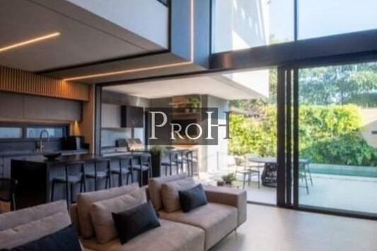 Casa à venda com 5 quartos, 570m² em Cerâmica, São Caetano do Sul