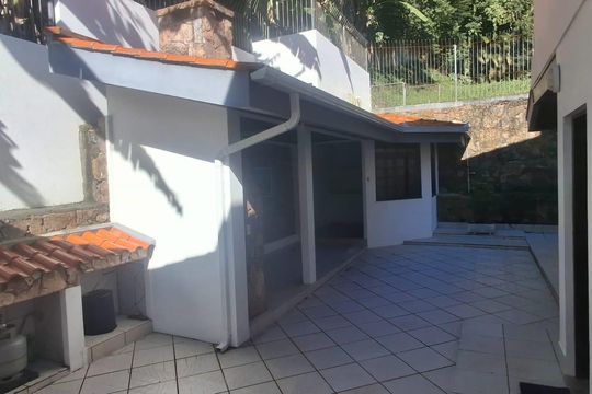 Área externa de casa de condomínio para alugar com 5 quartos, 224m² em Córrego Grande, Florianópolis
