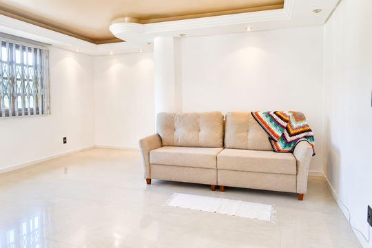 Sala de casa de condomínio para alugar com 5 quartos, 224m² em Córrego Grande, Florianópolis