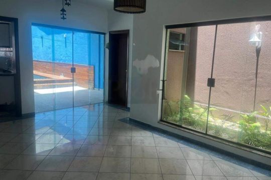 Casa à venda com 3 quartos, 300m² em Parque dos Passaros, São Bernardo do Campo