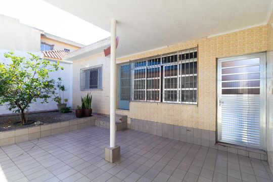Garagem de casa para alugar com 2 quartos, 117m² em Vila Ema, São Paulo