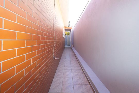 Corredor Externo de casa para alugar com 2 quartos, 117m² em Vila Ema, São Paulo