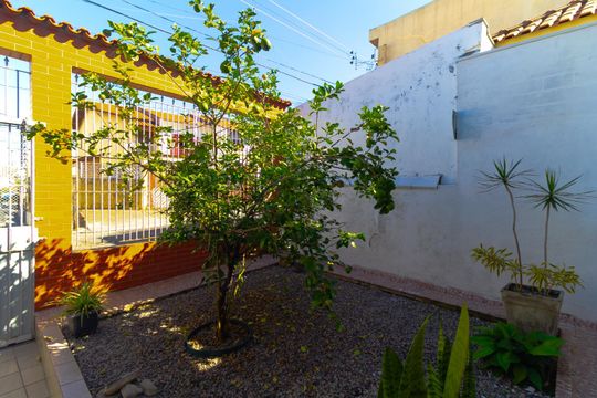 Jardim de casa para alugar com 2 quartos, 117m² em Vila Ema, São Paulo