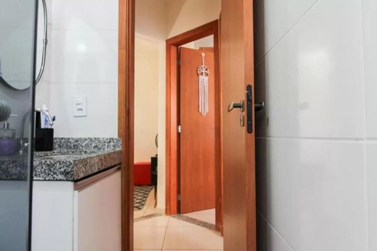 Banheiro Social de apartamento para alugar com 2 quartos, 55m² em Manacás, Belo Horizonte