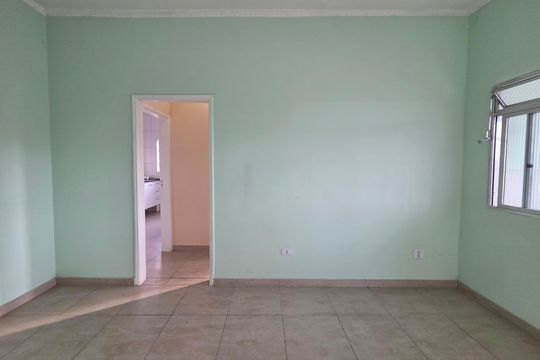 Sala de casa de condomínio para alugar com 2 quartos, 74m² em Gloria, Praia Grande