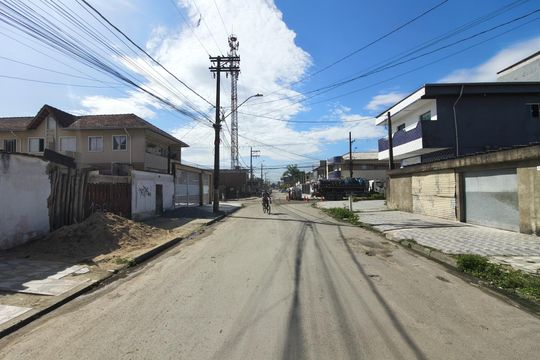 Vista da Rua de casa de condomínio para alugar com 2 quartos, 47m² em Parque das Americas, Praia Grande