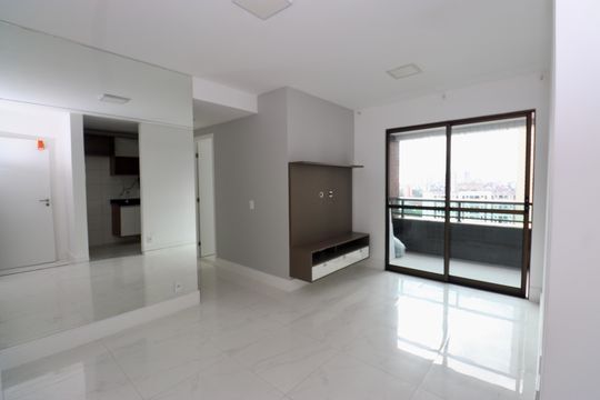 Sala de apartamento para alugar com 2 quartos, 55m² em Brotas, Salvador
