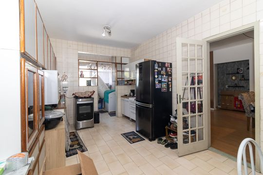 Cozinha de apartamento para alugar com 3 quartos, 129m² em Vila Valqueire, Rio de Janeiro