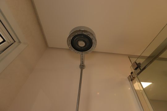 Banheiro da Suíte 3 - Chuveiro de apartamento à venda com 3 quartos, 126m² em Vila Scarpelli, Santo André
