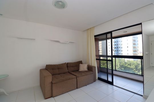 Sala de apartamento para alugar com 1 quarto, 50m² em Jardim Armação, Salvador