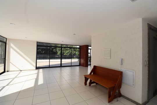 Área comum de apartamento para alugar com 1 quarto, 50m² em Jardim Armação, Salvador