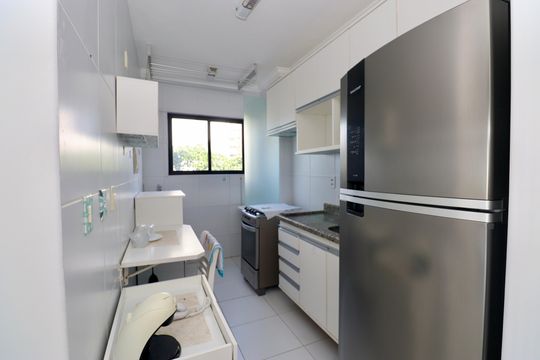 Cozinha de apartamento para alugar com 1 quarto, 50m² em Jardim Armação, Salvador