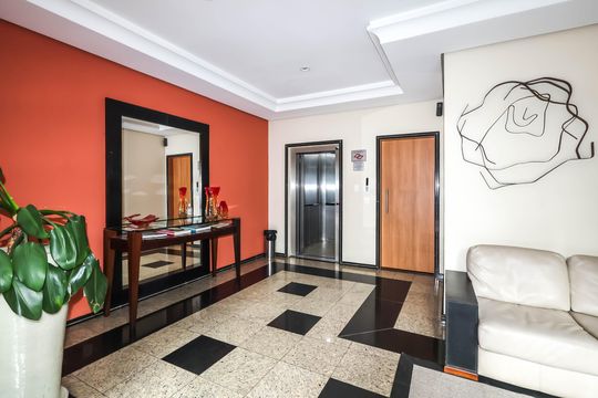 Hall de entrada de apartamento à venda com 3 quartos, 110m² em Jardim Vila Mariana, São Paulo