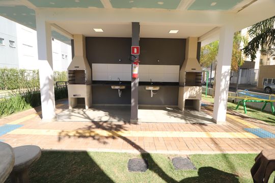 Área comum - Churrasqueira de apartamento para alugar com 2 quartos, 46m² em Jardim Holanda, Uberlândia