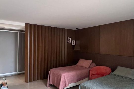 Quarto de casa de condomínio para alugar com 4 quartos, 435m² em Morada da Colina, Uberlândia
