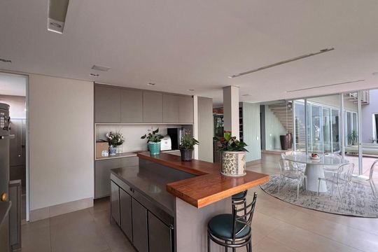 Cozinha de casa de condomínio para alugar com 4 quartos, 435m² em Morada da Colina, Uberlândia