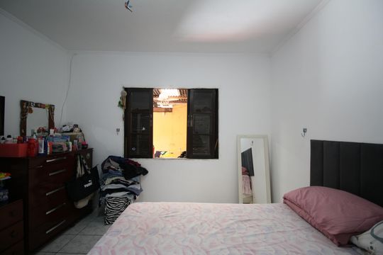 Quarto 2 de casa para alugar com 4 quartos, 200m² em Jardim Catanduva, São Paulo