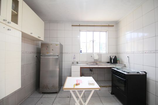 Cozinha de casa para alugar com 4 quartos, 200m² em Jardim Catanduva, São Paulo