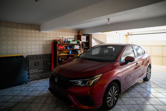 Garagem de casa à venda com 3 quartos, 204m² em Vila Gumercindo, São Paulo