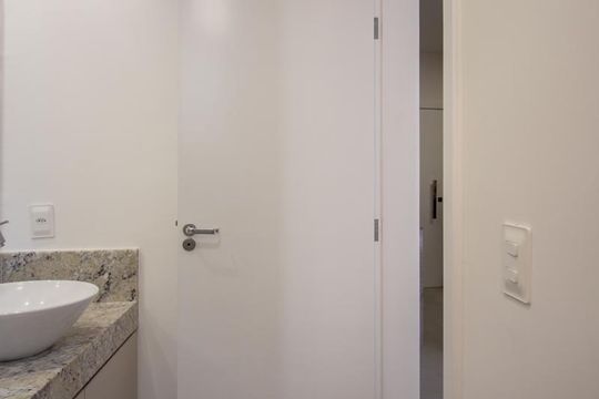 Banheiro da Suíte de apartamento para alugar com 1 quarto, 33m² em Paquetá, Belo Horizonte