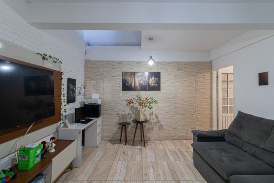 Casa 1 - Sala de casa à venda com 3 quartos, 234m² em Vila Londrina, São Paulo