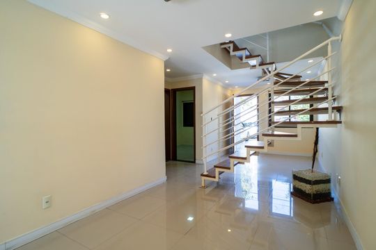 Casa de Condomínio para alugar com 4 quartos, 140m² em Caguaçu, Sorocaba