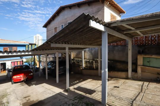 Garagem de casa à venda com 4 quartos, 74m² em Vila Campo Grande, São Paulo