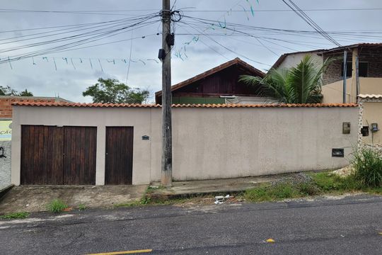 Fachada de casa para alugar com 2 quartos, 50m² em Itaipuaçu, Maricá