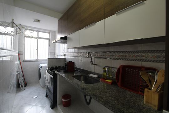 Cozinha de apartamento à venda com 2 quartos, 56m² em Jacarepaguá, Rio de Janeiro