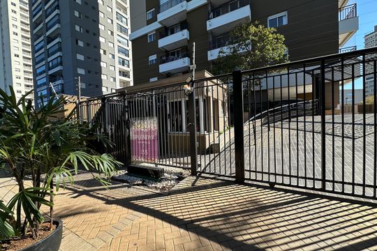 Fachada e portaria de apartamento para alugar com 1 quarto, 71m² em Alphaville Residencial Um, Barueri