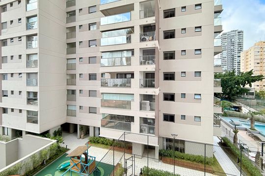 Vista  de kitnet/studio à venda com 1 quarto, 25m² em Santo Amaro, São Paulo