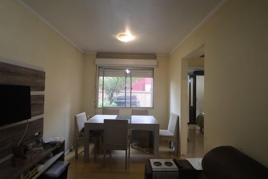 Sala de apartamento à venda com 2 quartos, 56m² em Centro, Canoas