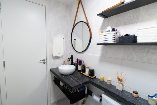 Banheiro de apartamento à venda com 2 quartos, 34m² em Vila Santa Catarina, São Paulo