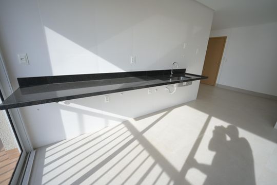 Apartamento à venda com 3 quartos, 130m² em Jardim América, Goiânia