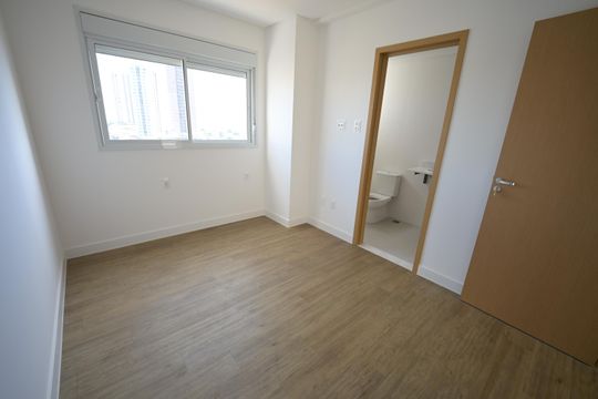 Apartamento à venda com 3 quartos, 130m² em Jardim América, Goiânia
